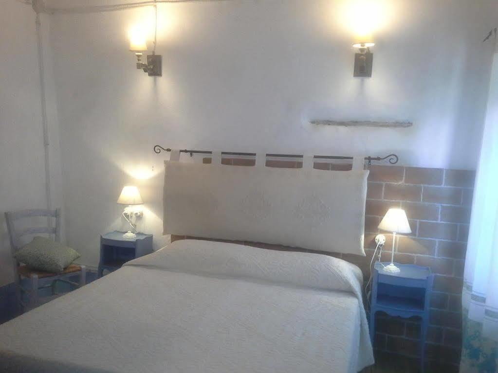 B&B Corte San Lussorio Oliena Exterior foto